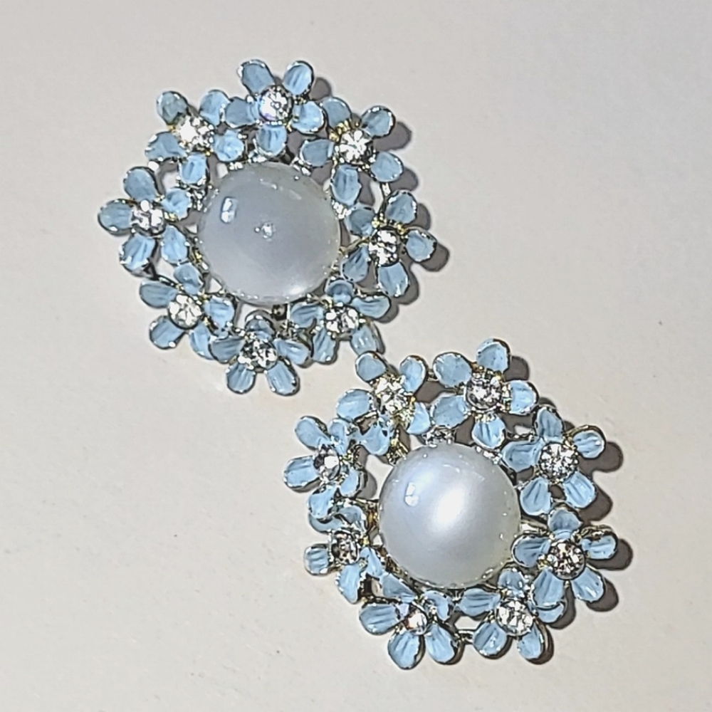 KARU ARKE BLUE ENAMEL MOONGLOW SCREWBACK EARRINGS